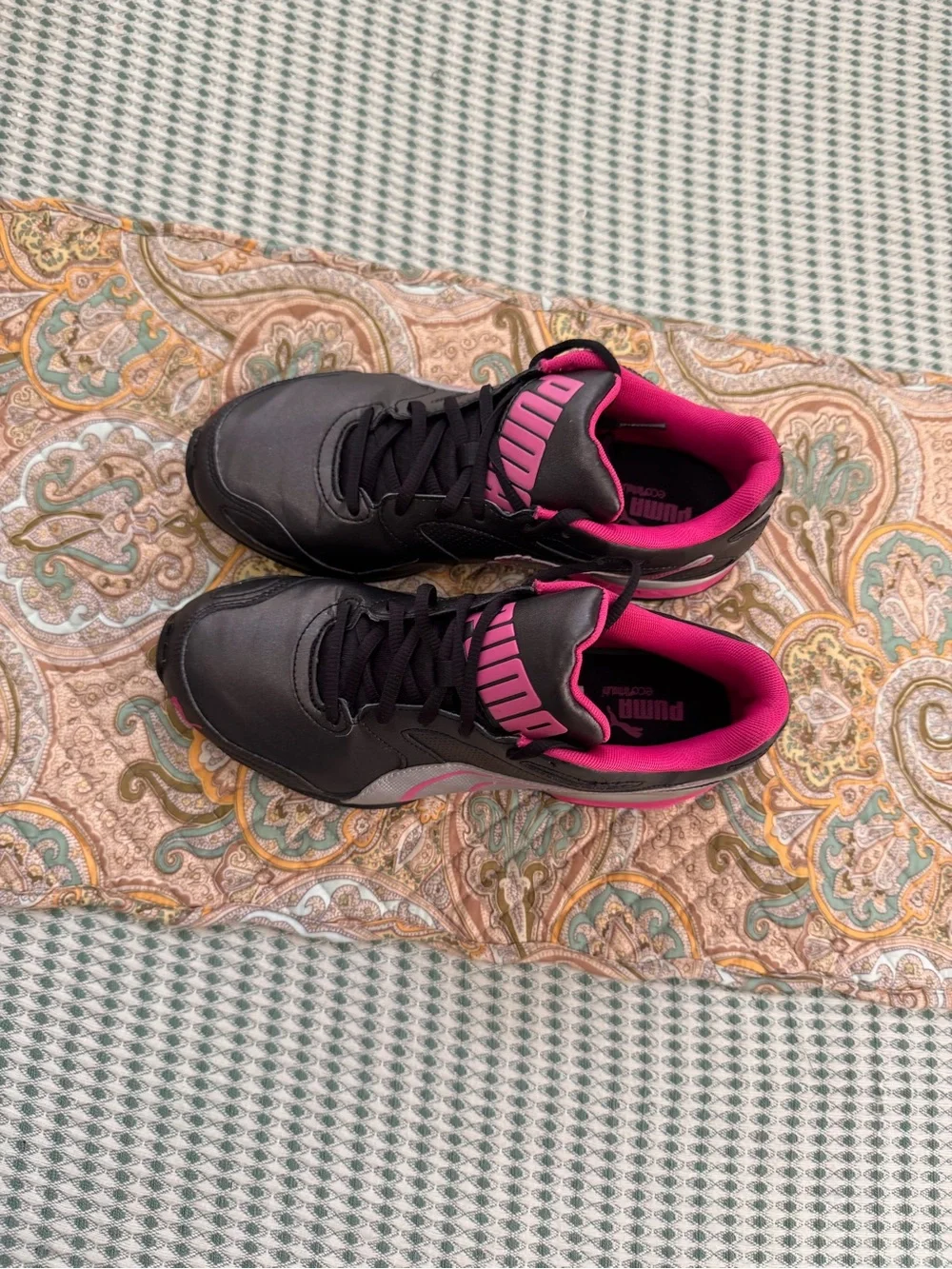 Puma Tazon 6 women's cross-trainer sneakers size 8.5